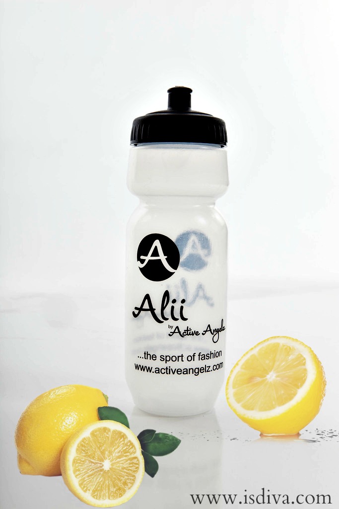 Stay hydrated wherever you are with an Alii water bottle
